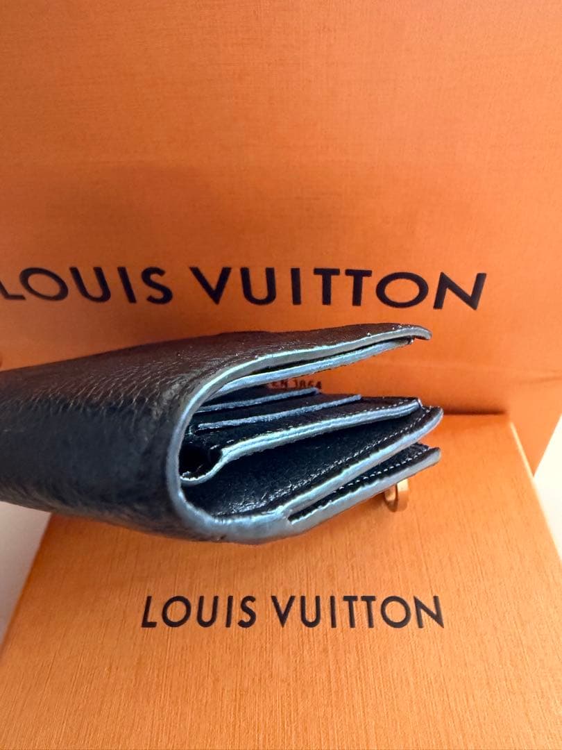 【極美品】Louis Vuittonミニ財布 ポルトフォイユリサ