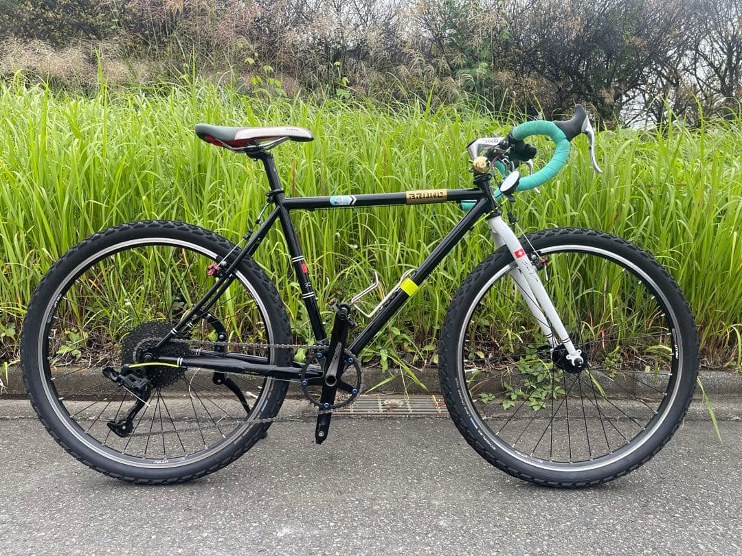 送料高いので引き取り推奨　BRUNOスキッパー26 ブラック/ホワイト26インチ