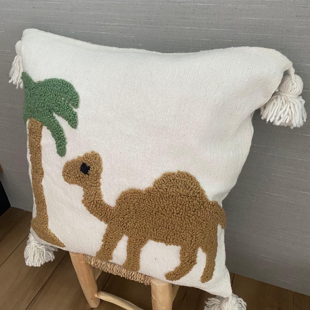 モロッコ　直輸入　キャメル　ヤシの木　クッションカバー　50/50cm