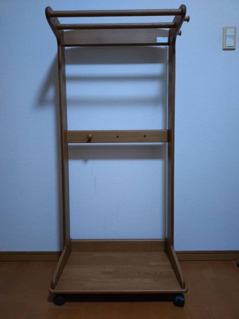 Karimoku 木製ハンガーラック キャスター付き