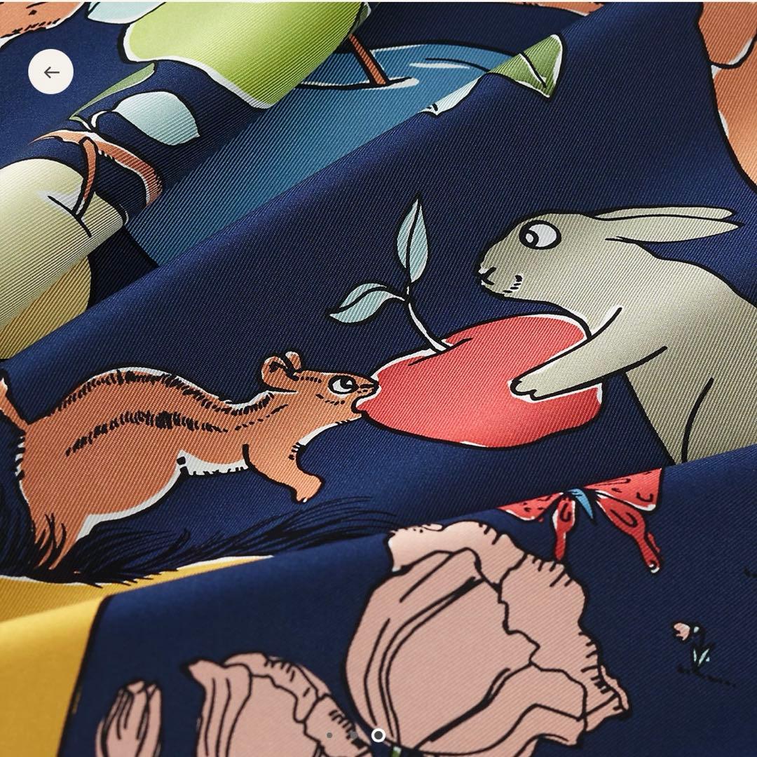 【新品未使用】エルメス 2026SS カレ90 ル・ポミエ・セリエ　ネイビー