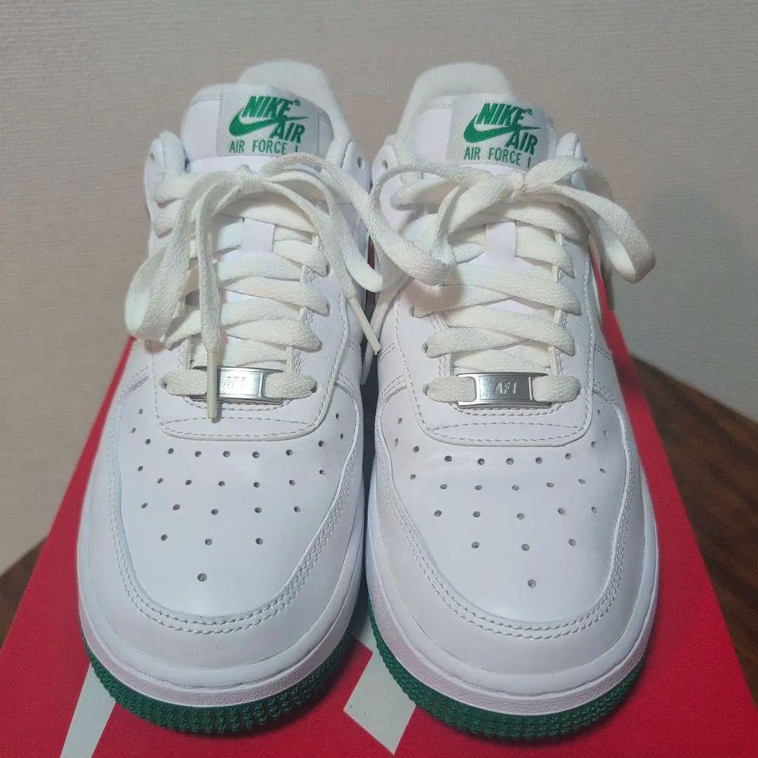 NIKE Air Force 1 ホワイト/グリーン 24cm