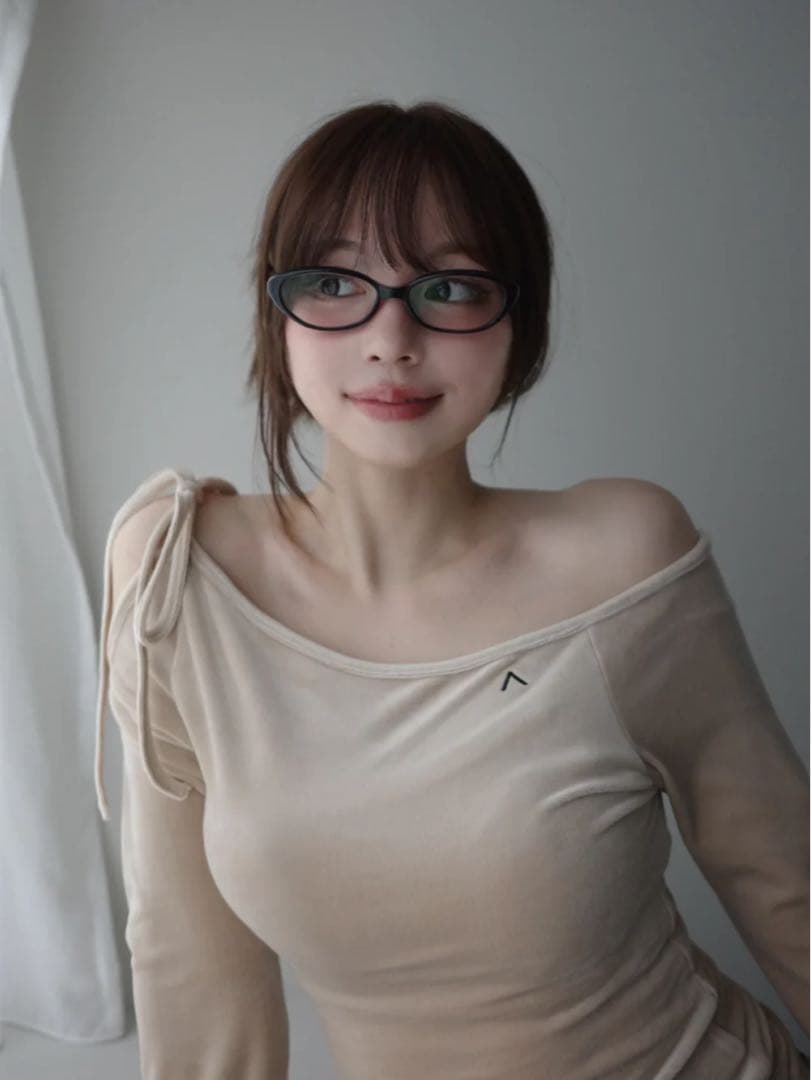 トップス Ruth velour tops