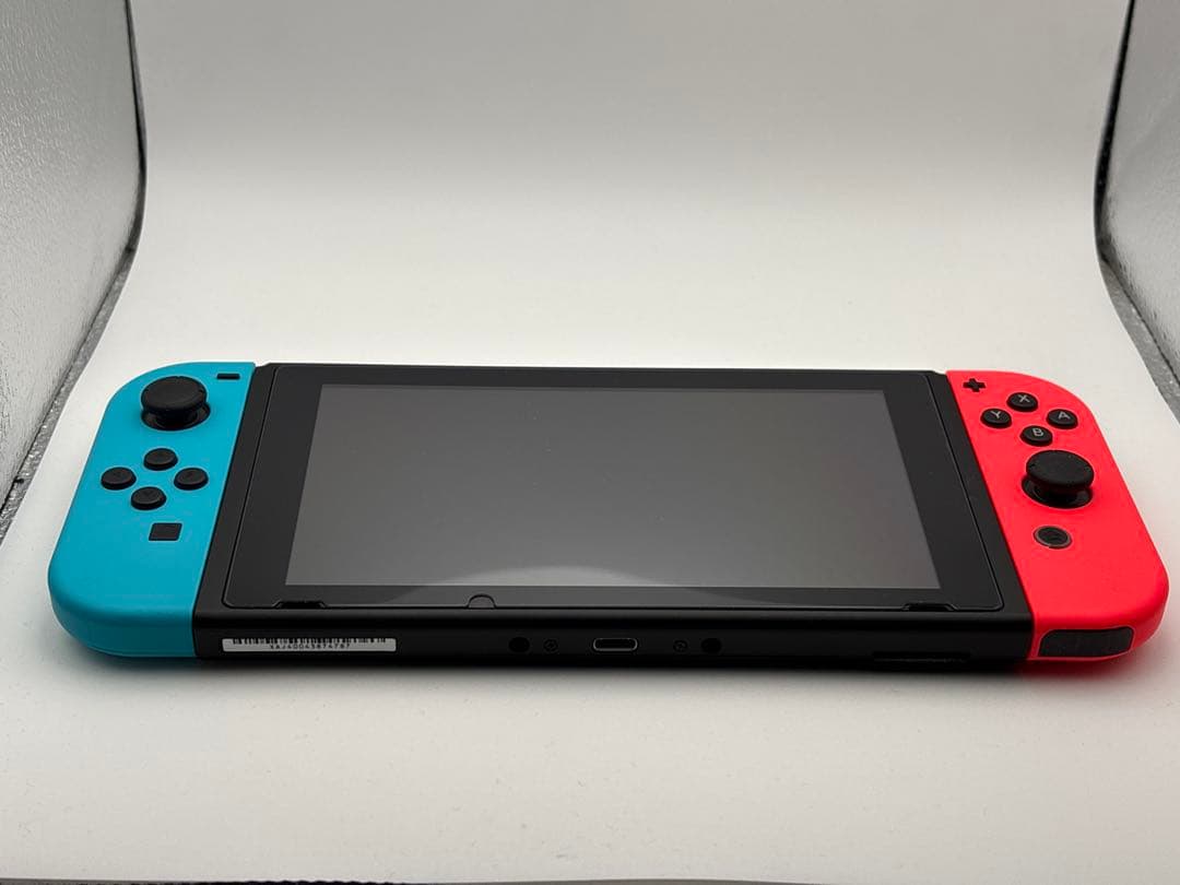 Nintendo Switch本体