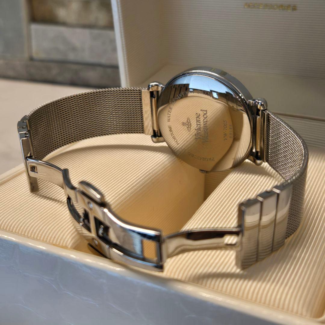 Vivienne Westwood　ヴィヴィアン　腕時計　ワールド　オーブ　箱付