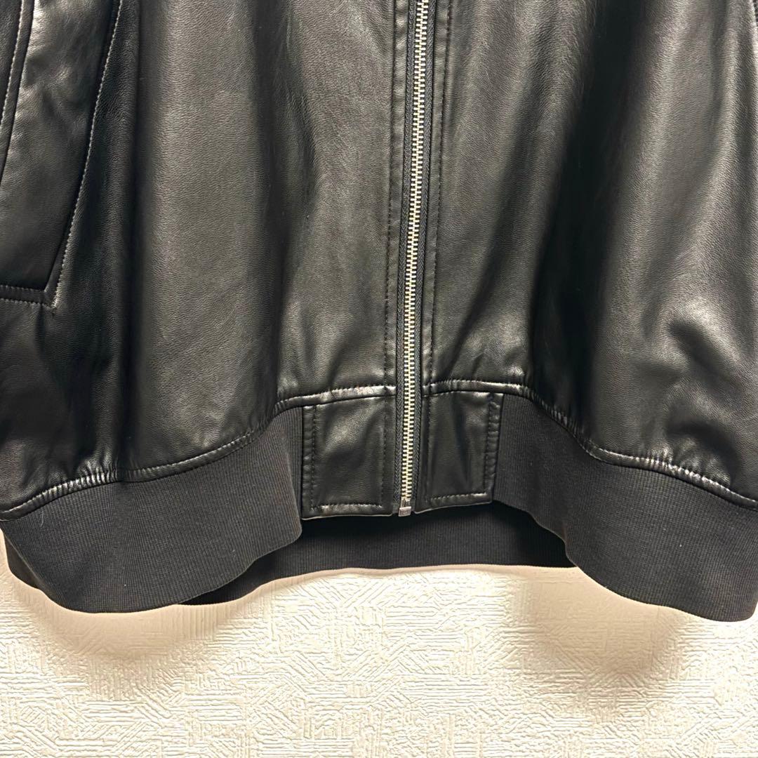 【PUMA】T7 オーバーサイズフェイクレザーボンバージャケット　ブラック　M