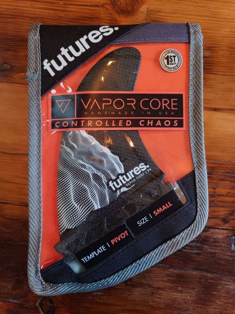 futures フューチャー フィン vapor core F4