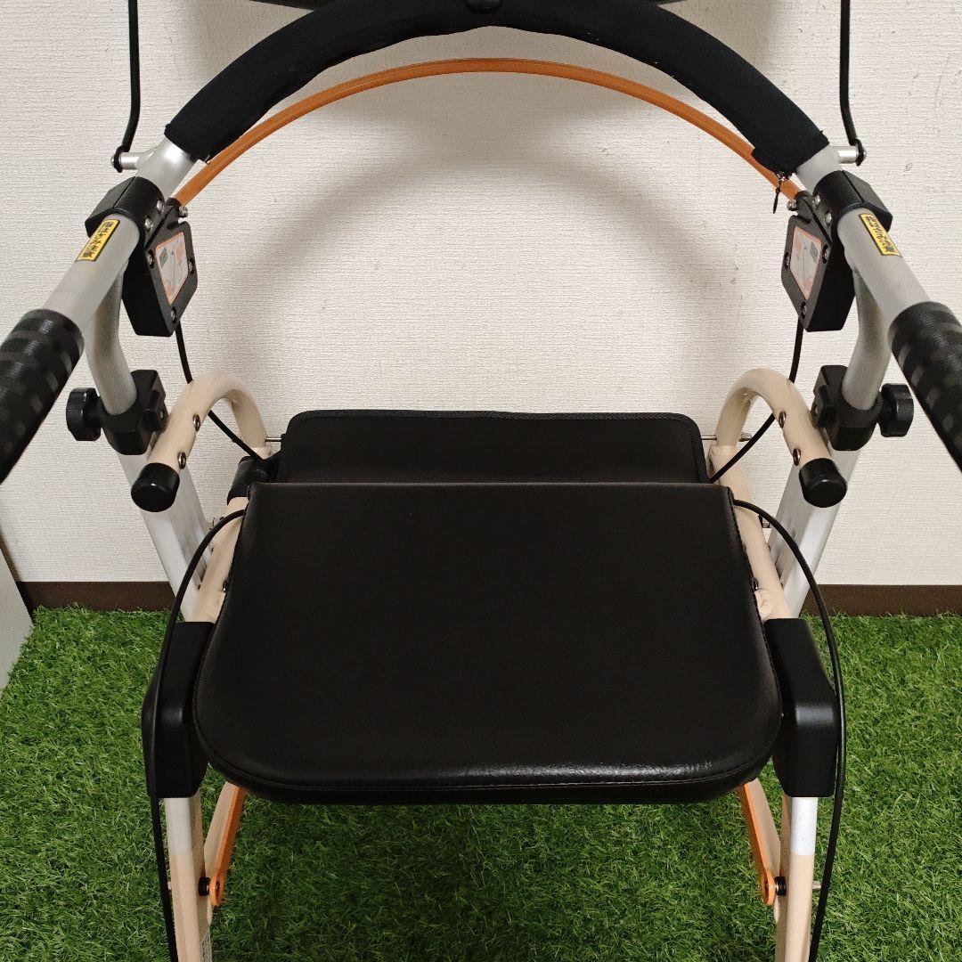 ナブテスコ 抑速ブレーキ付前腕支持型歩行車 リハモ コンパル