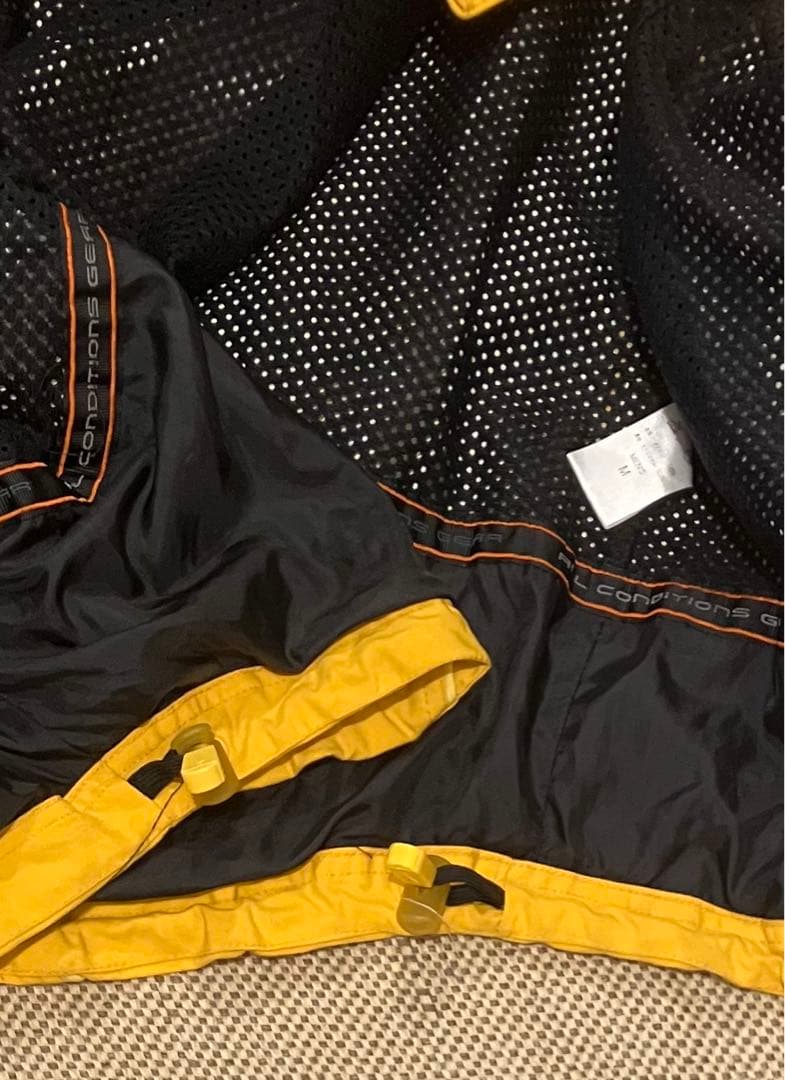 ナイキ Nike ACG アウトドアウェア Mサイズ