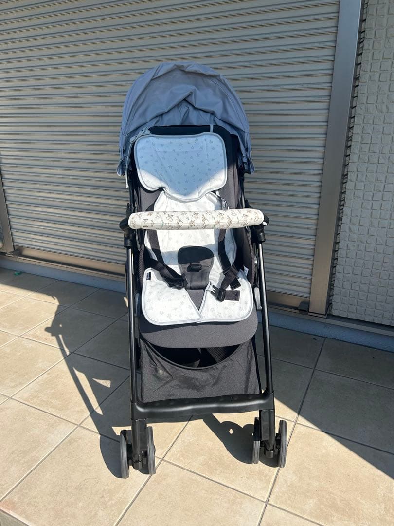 Aprica マジカルエアーAH　B型ベビーカー　グレー