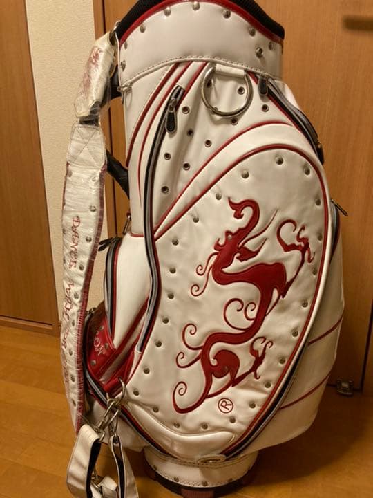 ダンスウィズドラゴンゴルフバッグ　ヘッドカバーセット
