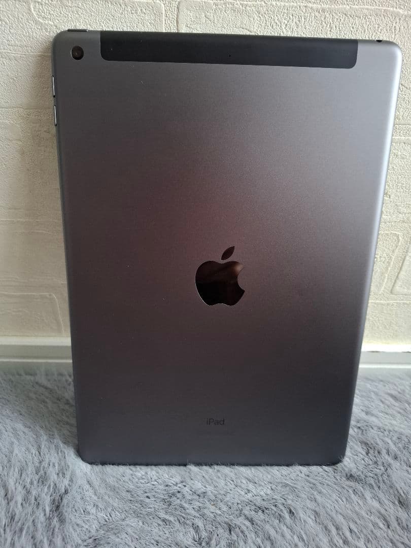 超美品 iPad 第9世代 本体 カバー付き