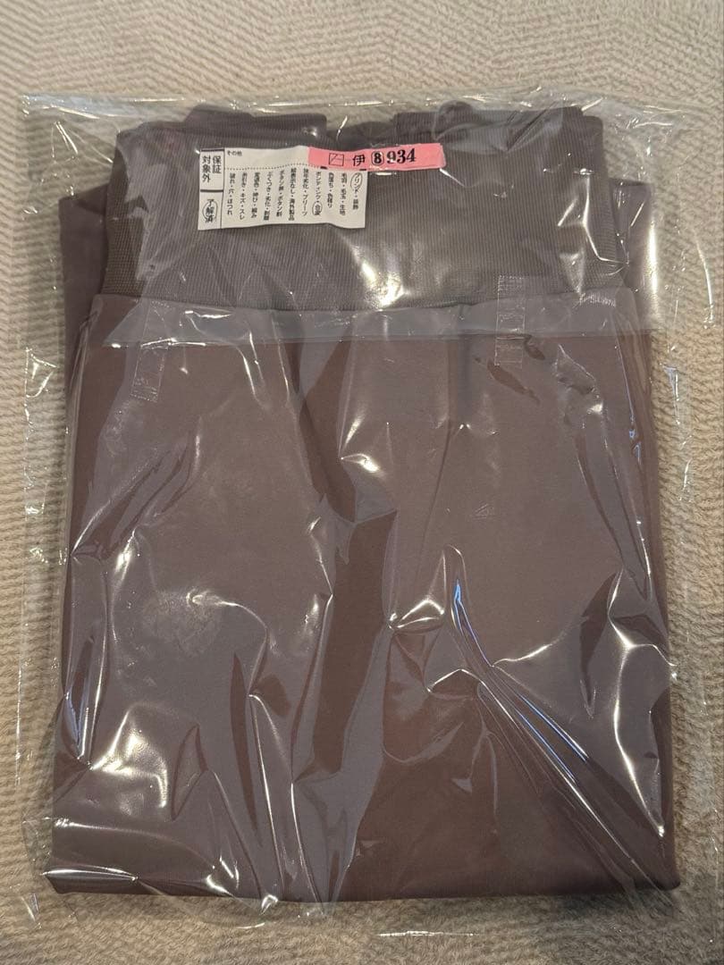 【美品】8YARDS ハチヤーズ メンズ モックネックトレーナー モカ