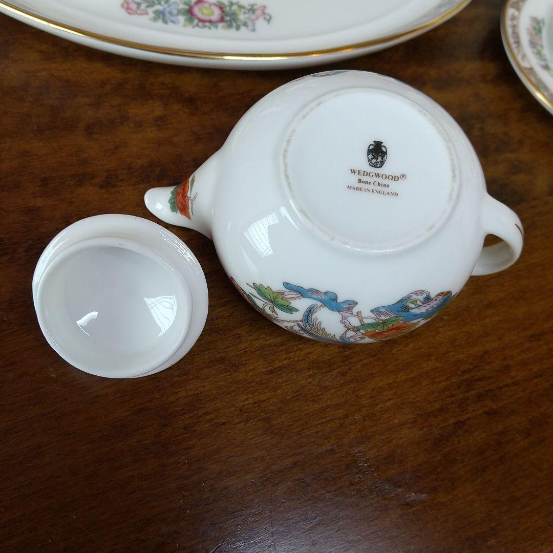 ウェッジウッド 黒壺 クタニクレーン　ミニチュアティー/コーヒーセット