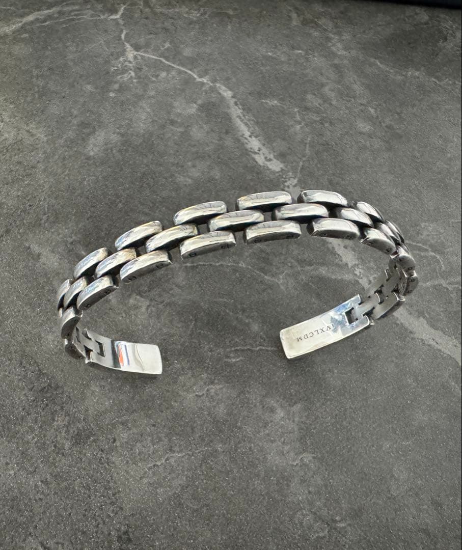 アクセサリー IVXLCDM 3-LINE ARC BANGLE