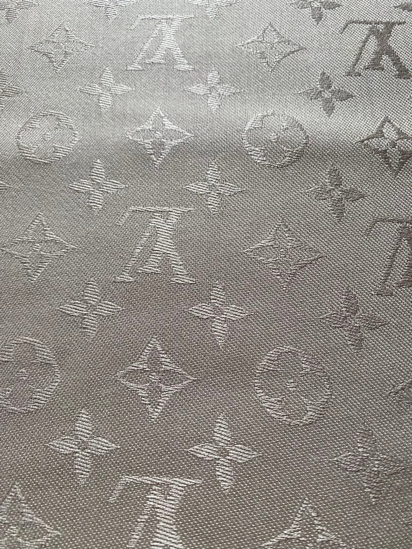 LOUIS VUITTON モノグラム シャイン　ストール