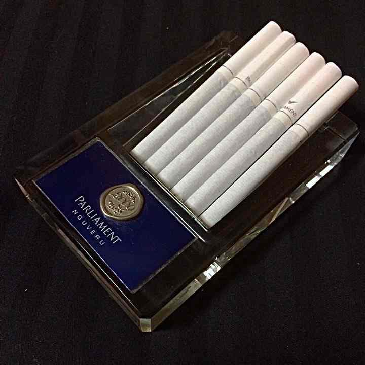 新品 期間•数量限定 パーラメントの灰皿