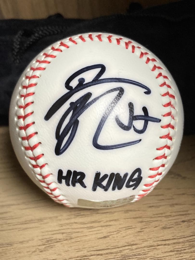 BBM T-岡田 直筆サイン入りボール