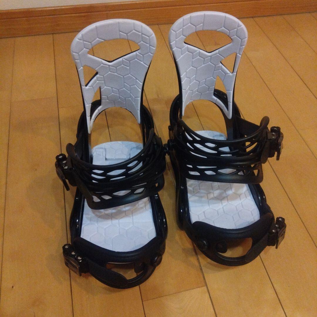 スノーボード ビンディング ブラック/ホワイト SMALLS