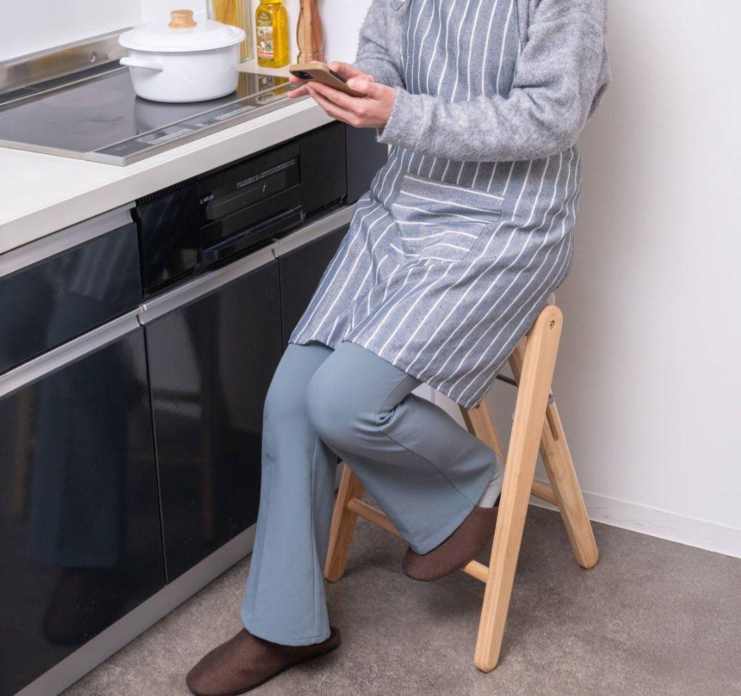 木製カウンターチェア 布製クッション付き