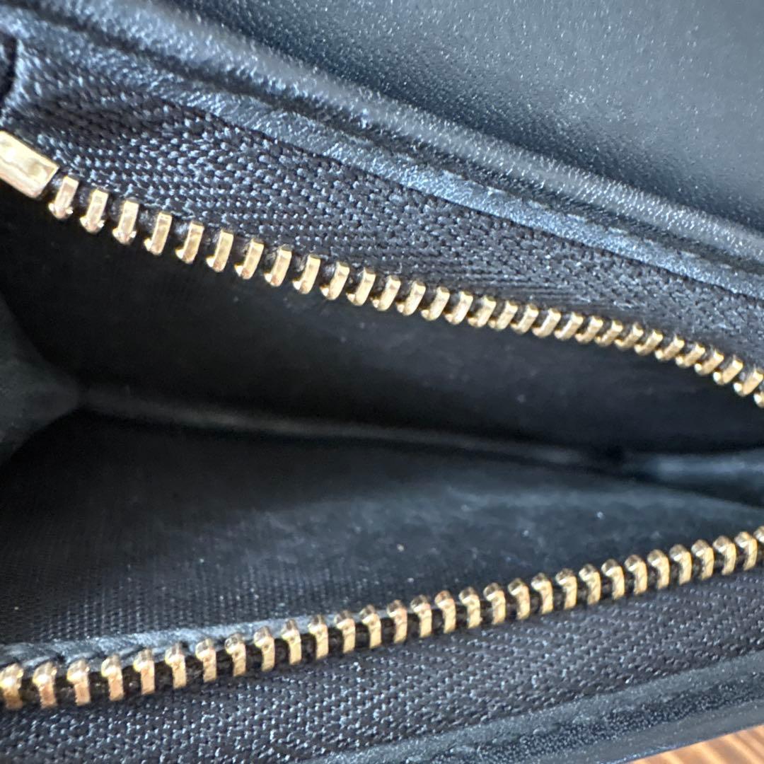 GUCCI GGパターン 二つ折りミニ財布ビー　ハチ