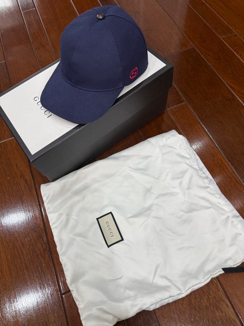 GUCCI ネイビー ベースボールキャップ　M