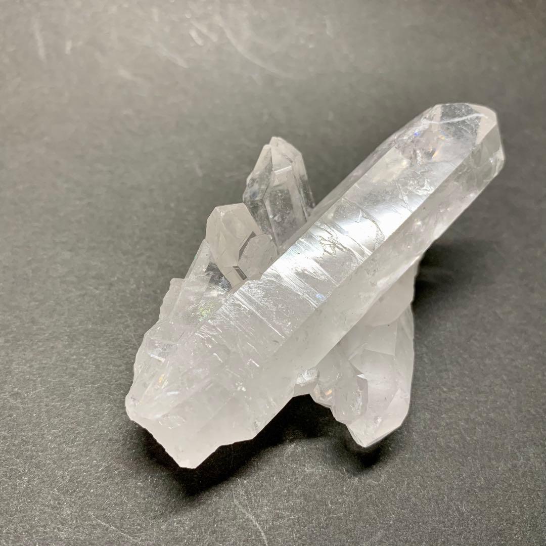 【龍神様の霊石】ミナスジェライス州産 虹入り 水晶クラスター【霊水の水晶】