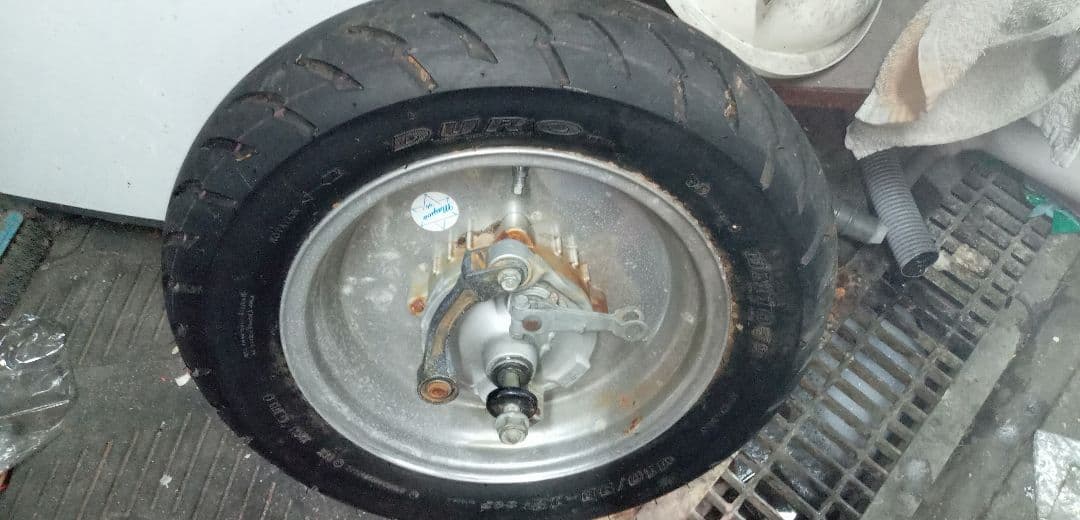 ジャイロキャノピータイヤ 110/90-12 アルミホイール