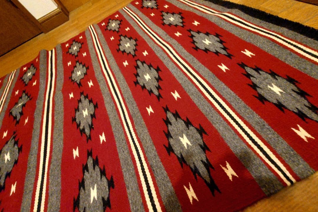 ナバホ族 ヴィンテージ ラグマット 「本物 」デッドストック品