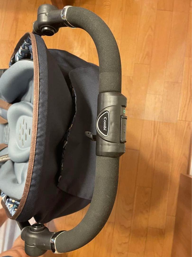 combiベビーカー　スゴカル α 4キャス compact