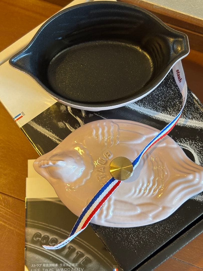 STAUB ソルベローズのチキンココット