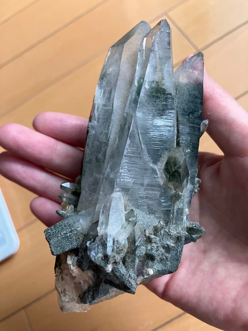 ガネーシュヒマール　原石