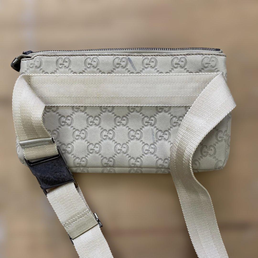 GUCCI ベージュ レザー ボディバッグ・ウエストポーチ