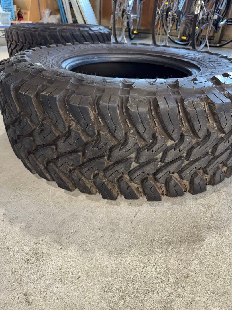 【ジャンク】TOYO OPEN COUNTRY M/T 16インチ　ビード損傷有