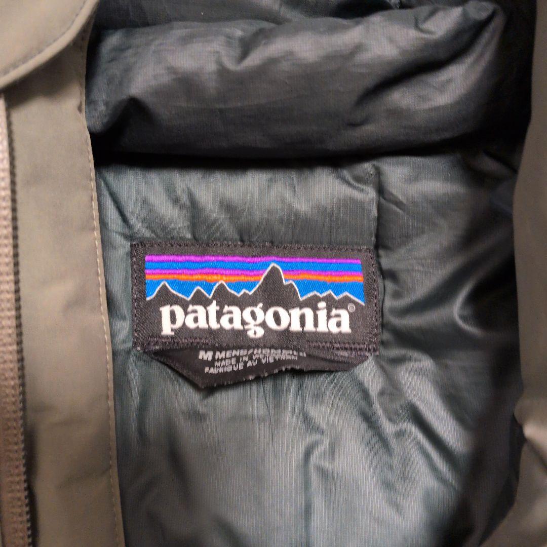 ★再値下げしました　patagonia フード付き マウンテンダウンパーカー M