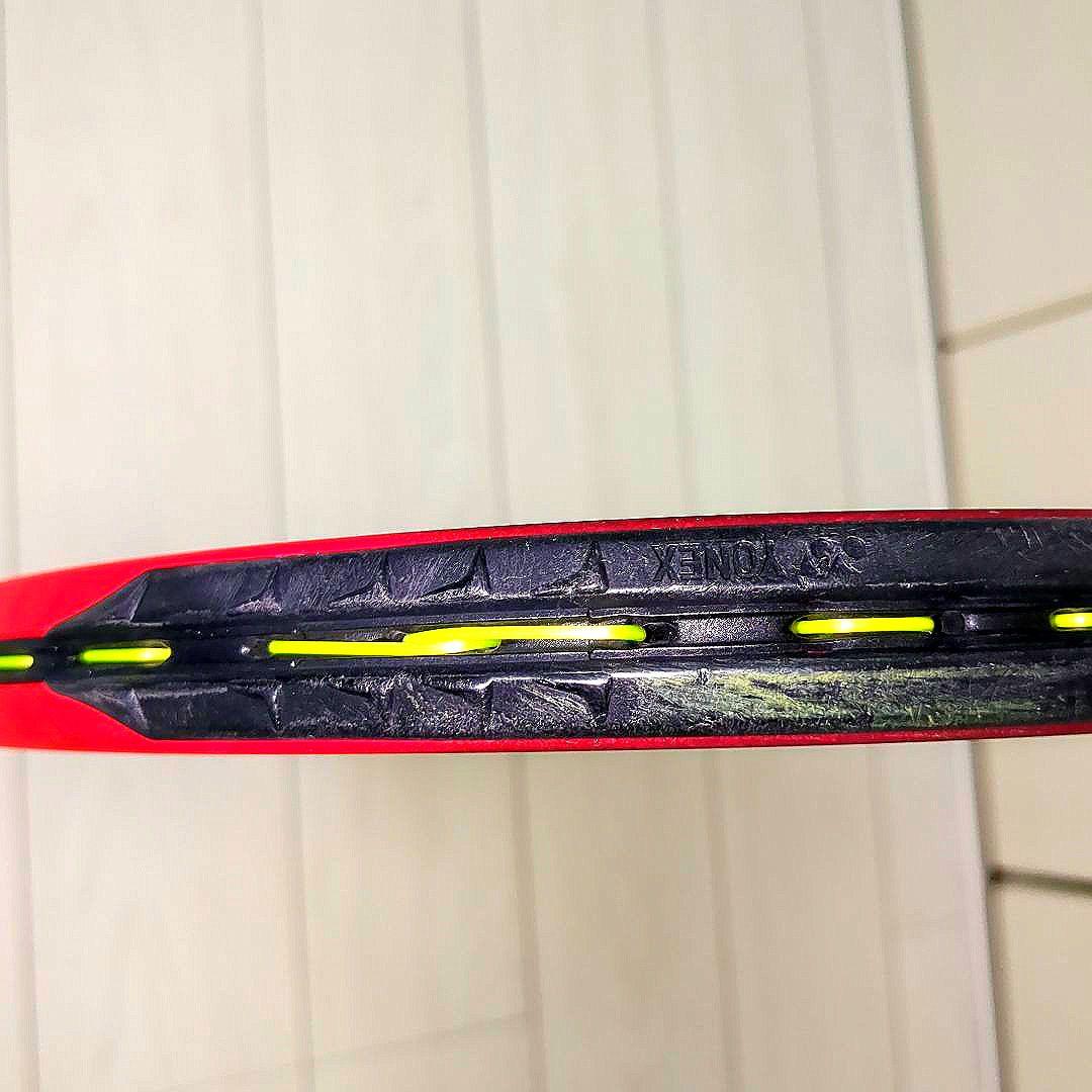 つ　　YONEX/ VCORE98 2021 （＋おまけ）振動止め、ラケッ