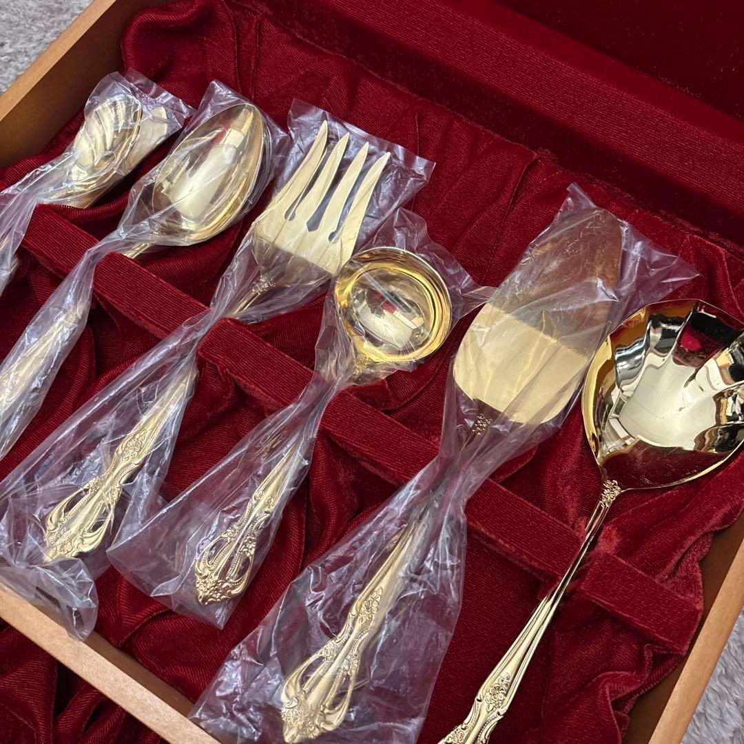 【未使用】サンクラフト 24金仕上げ カトラリーセット 55点 8客用 木箱付