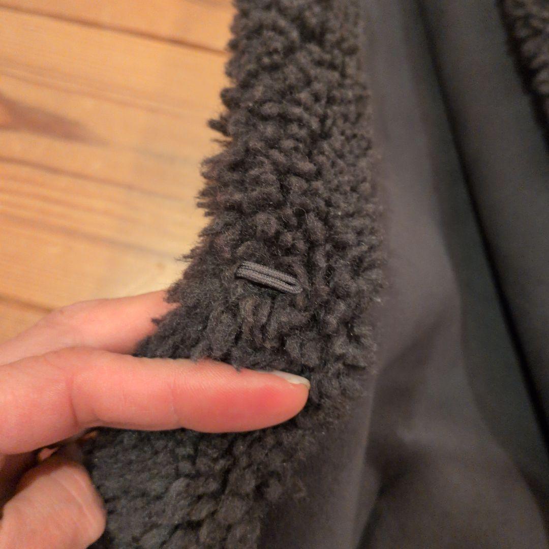 美品✨✨HAUNT SHORT BOA STOLE DARK GREY