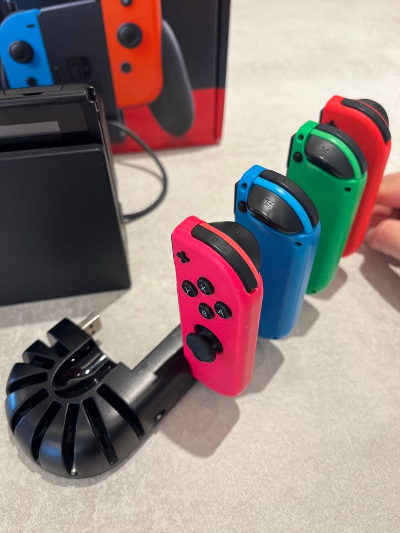 Nintendo Switch 本体　Joy-Con 4つセット