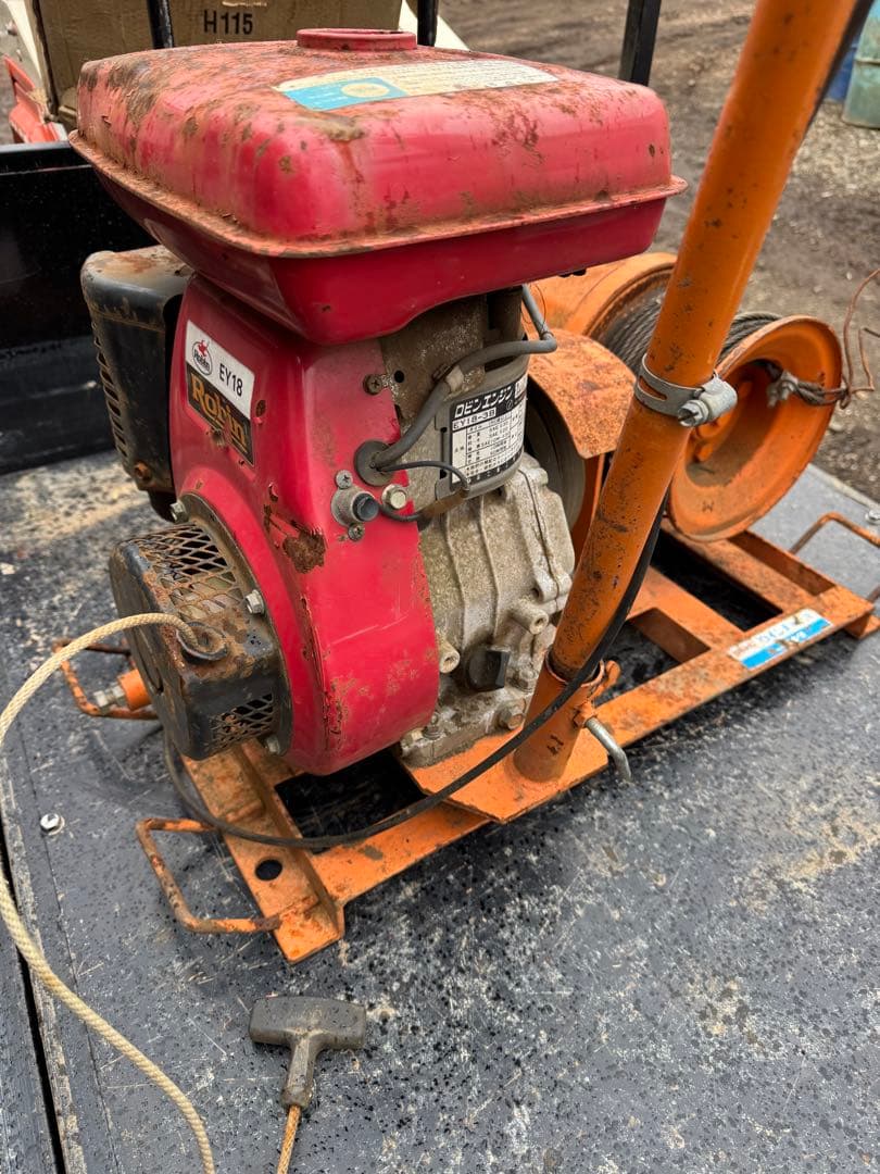 クボタジィーゼル運搬車　セル付　ワキタ林業ウインチセット