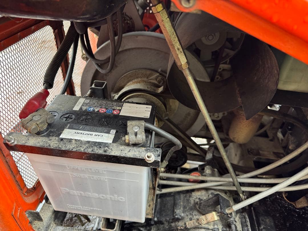 クボタジィーゼル運搬車　セル付　ワキタ林業ウインチセット