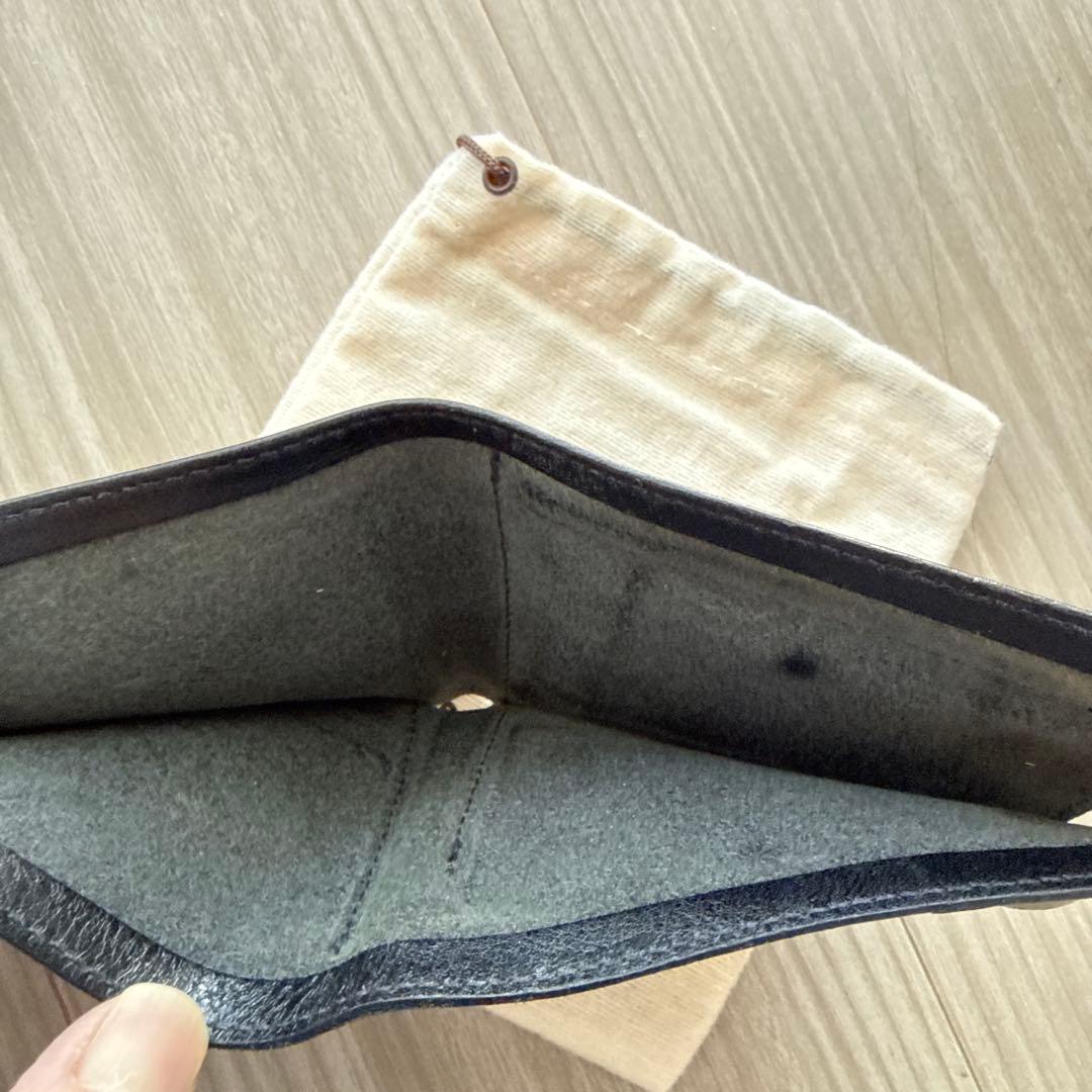 IL BISONTE 黒 レザー 二つ折り財布