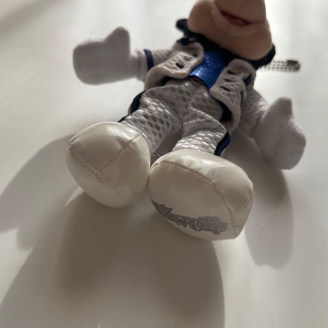 クラブマウスビート ぬいぐるみバッジ ミッキーマウス 白ジャケット