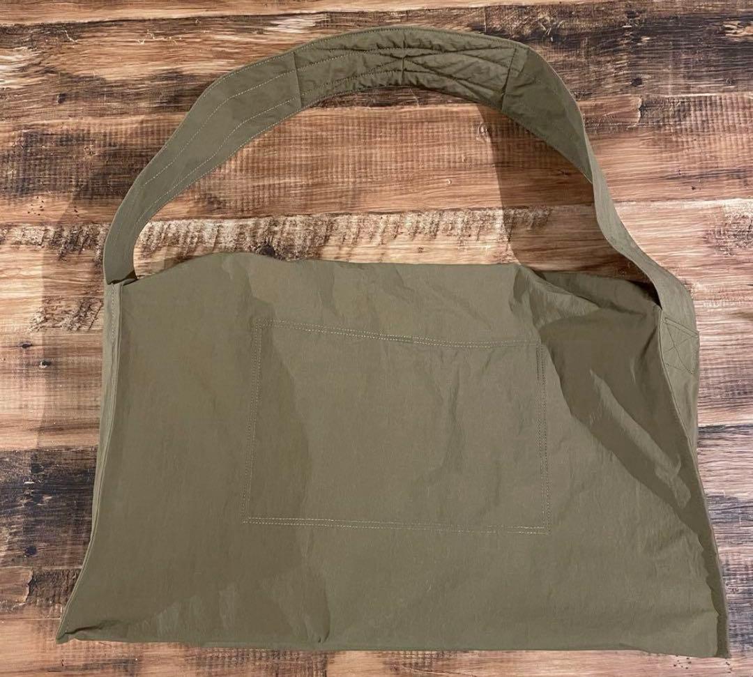 THE UNION ニュースペーパーバッグ ユニオン メッセンジャーバッグ