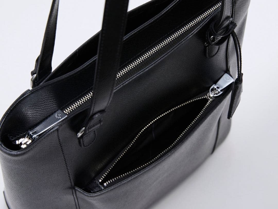 新品⬛︎aniary⬛︎レザートートバッグ⬛︎キーリング⬛︎ブラック⬛︎ビジネス⬛︎底鋲