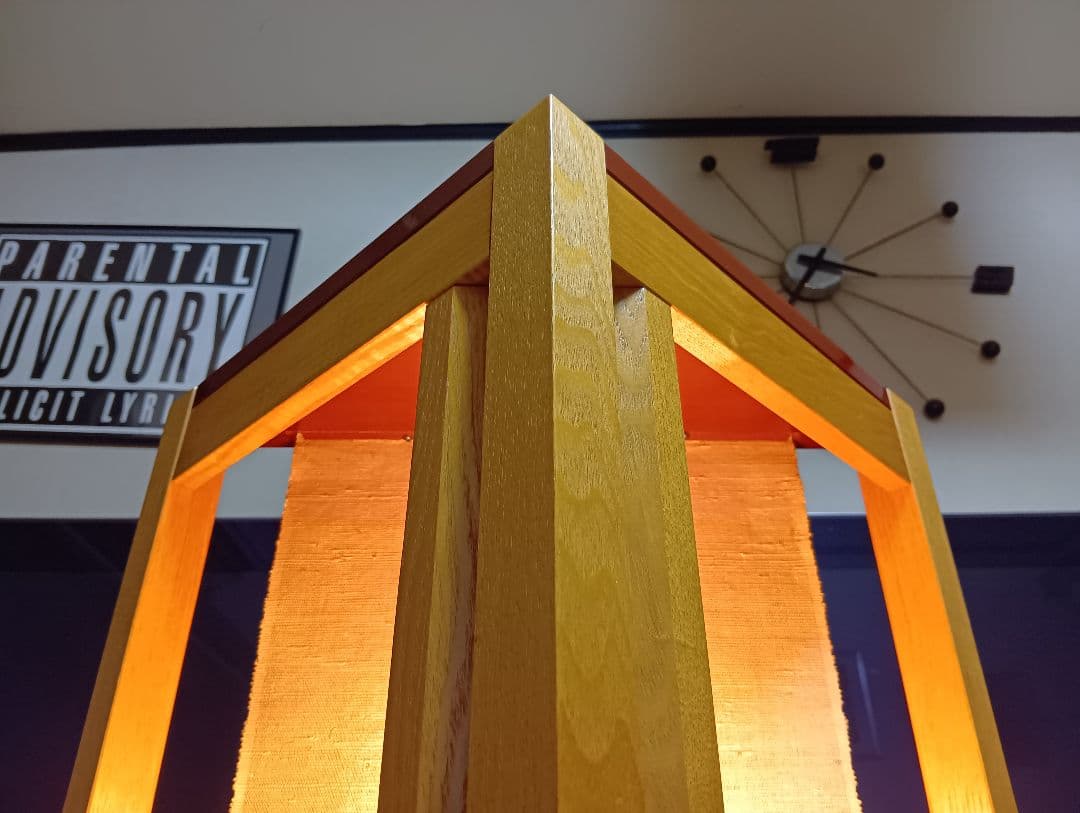 DCS CORP　和モダン　デザイナーズ　朱色　三角　サイドラック　フロアランプ