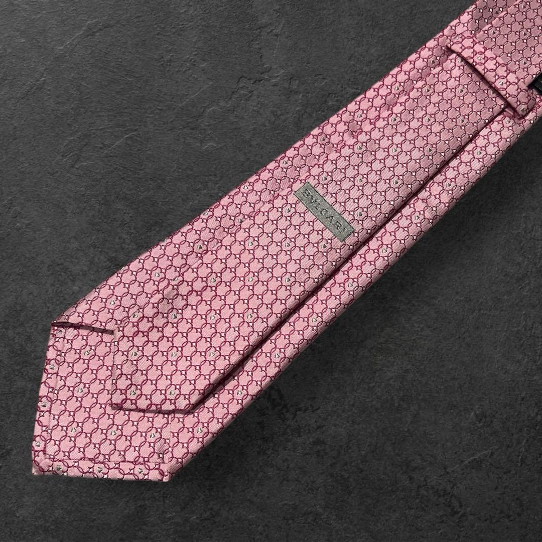 新品未使用　世界最高峰　ブルガリセッテピエゲ　ネクタイ