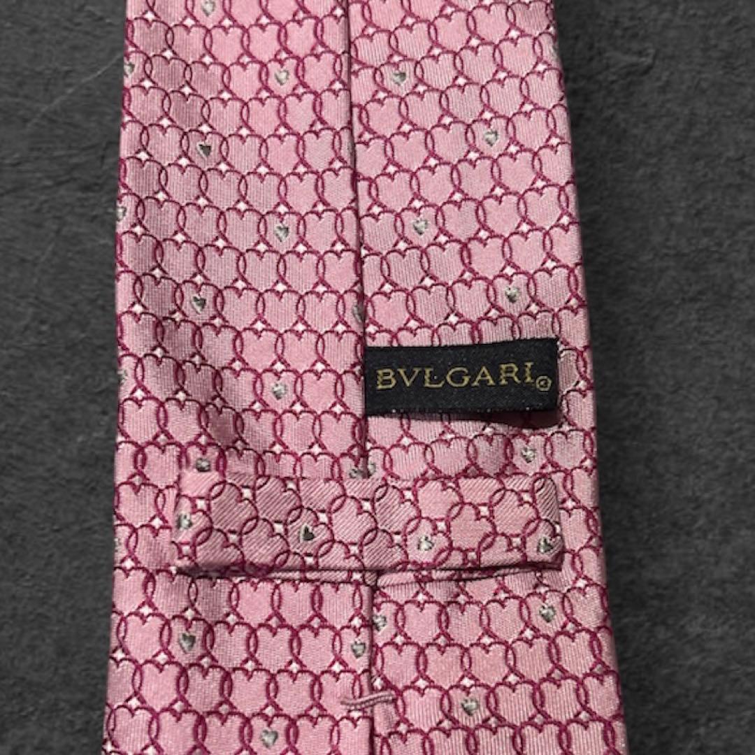新品未使用　世界最高峰　ブルガリセッテピエゲ　ネクタイ