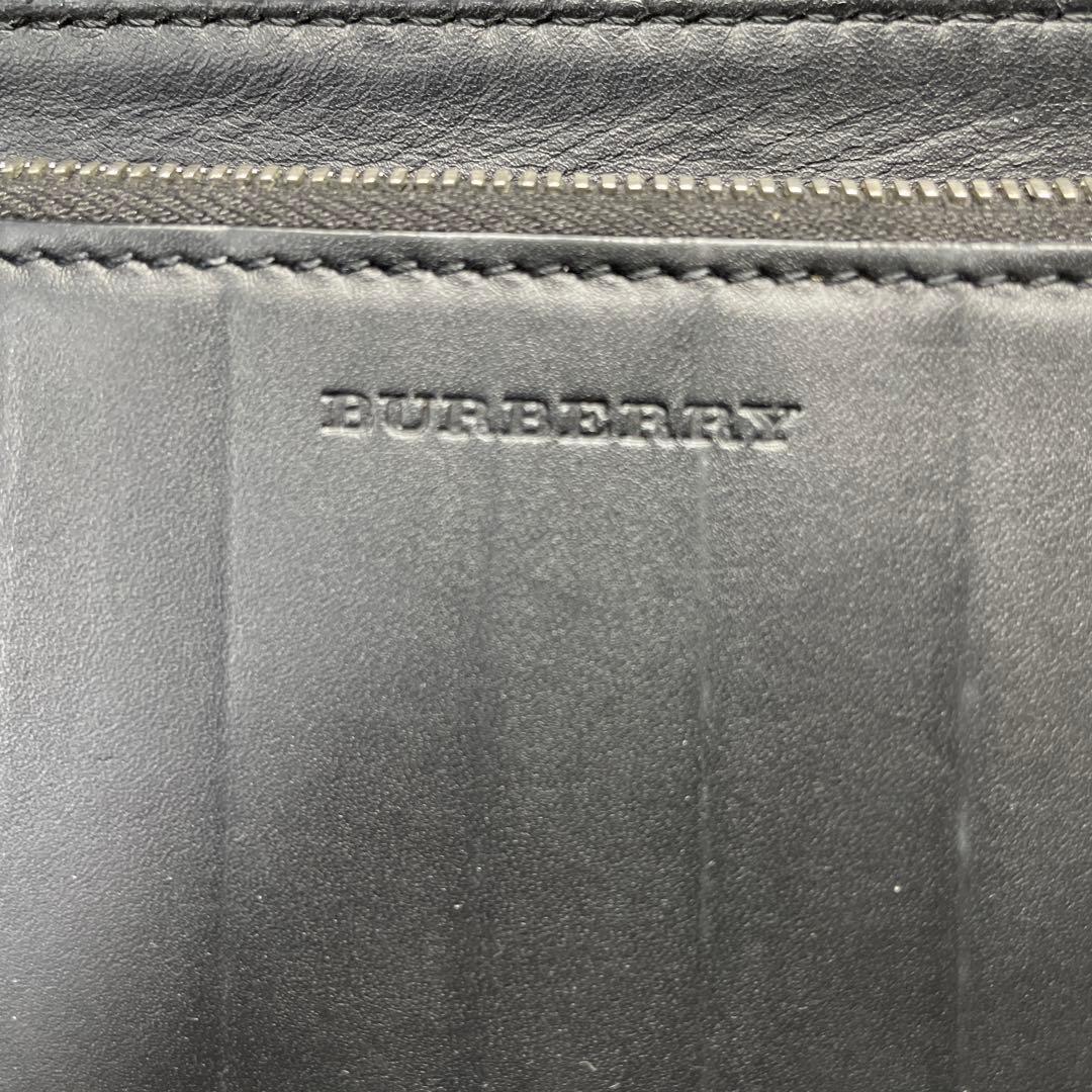 バーバリー　オーガナイザー　ラウンドファスナー