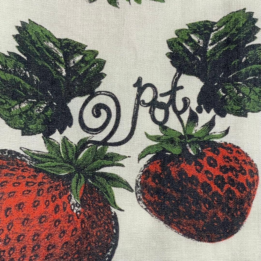 【Q-pot.】キューポット ストロベリーフィールド 総柄 半袖シャツ 苺